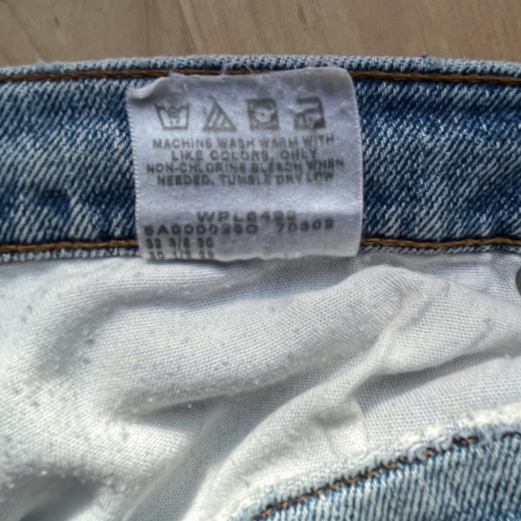 Lee Rider jeans. Weathered and worn. Size 10petite. - Picture 6 of 10